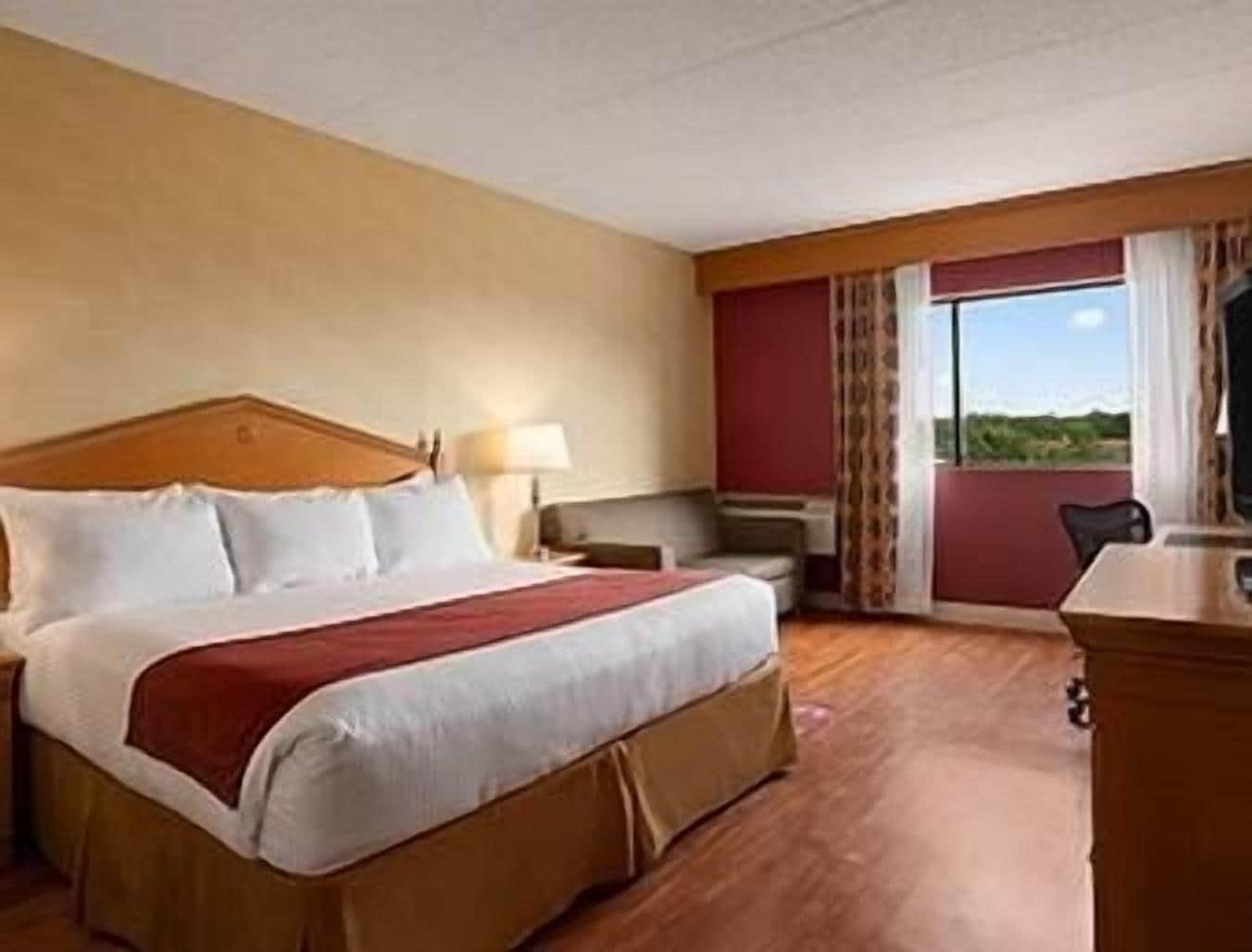 Ramada By Wyndham Toms River Exterior foto
