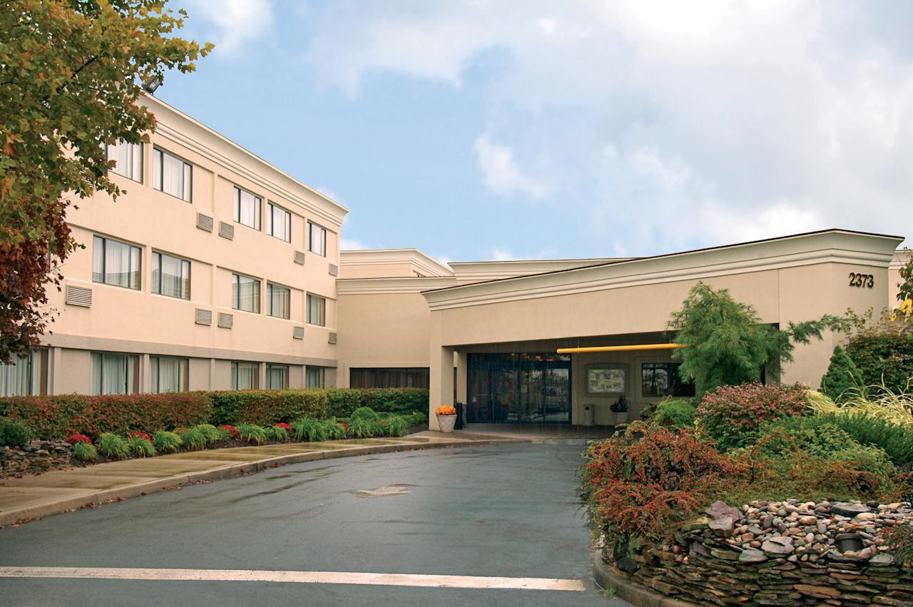 Ramada By Wyndham Toms River Exterior foto
