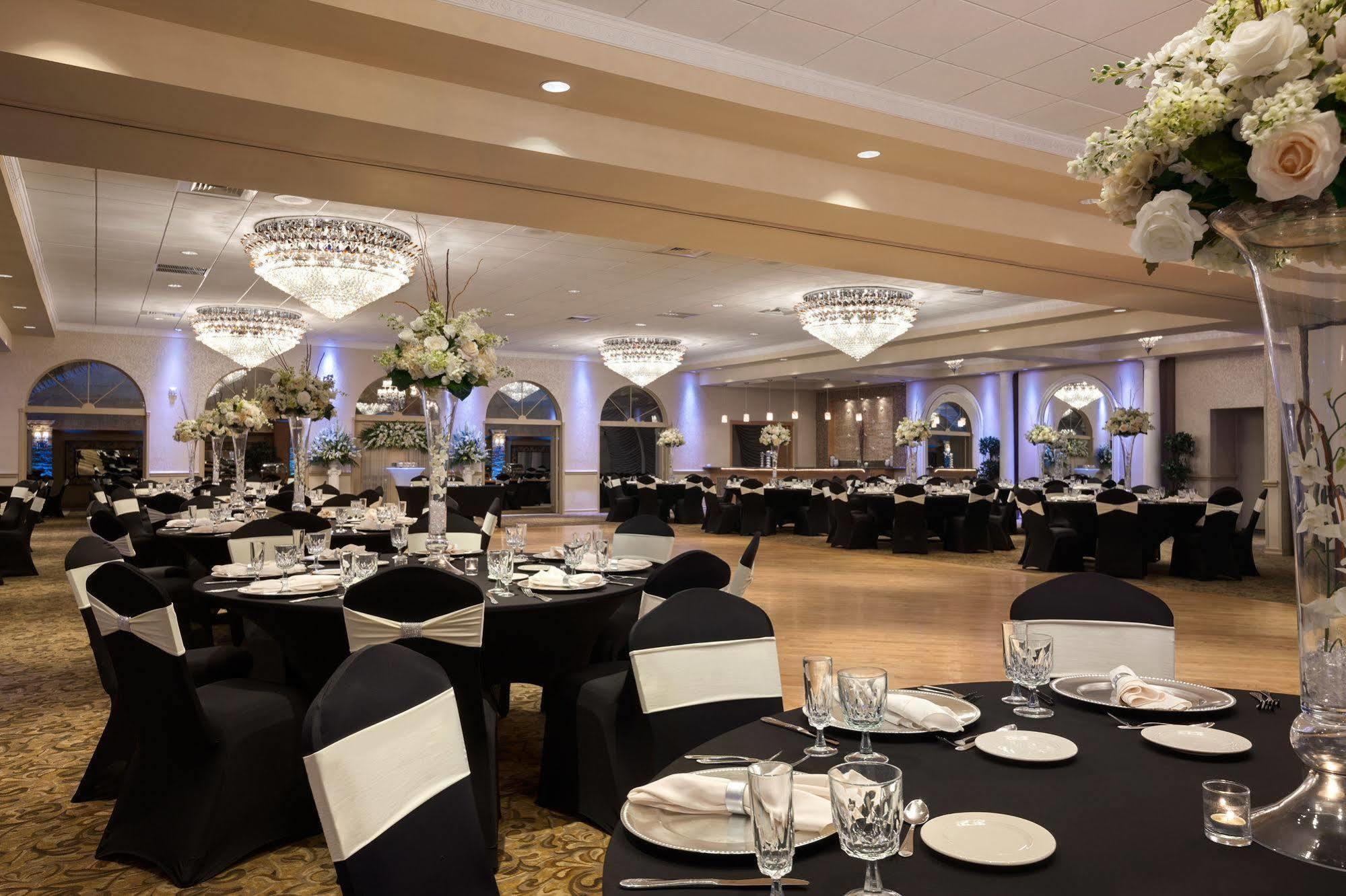 Ramada By Wyndham Toms River Exterior foto